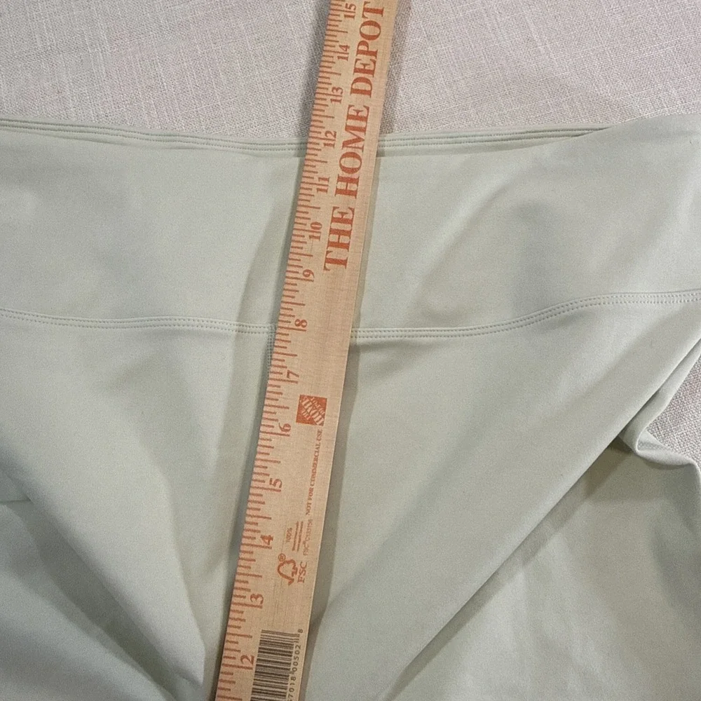 Nike Dri Fit Biker Shorts‎ Womens XL Green Tight Fit Athletic Gym Running